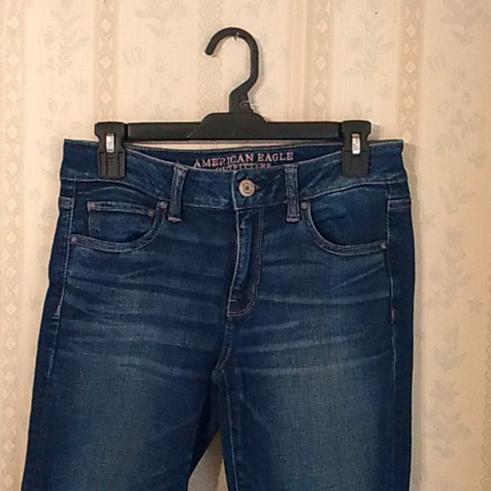 American Eagle Straight Leg Jeans